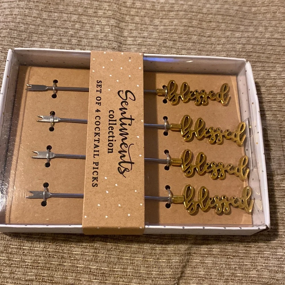 💛NWT Sentiments Collection Set of 4 Blessed Cocktail Picks